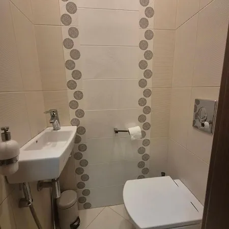 2bd Apartment Warna